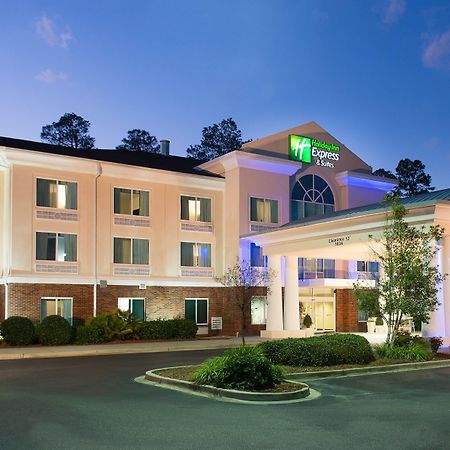 Holiday Inn Express & Suites Walterboro By Ihg Exterior foto